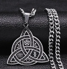 New  Witch's Irish Protection Triquetra Trinity Knot Pendant Necklace Pagan