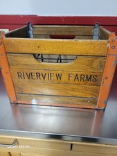 RIVERVIEW FARMS Milk Crate Wood Metal 12 Ct 1qt Bottle Size GUC
