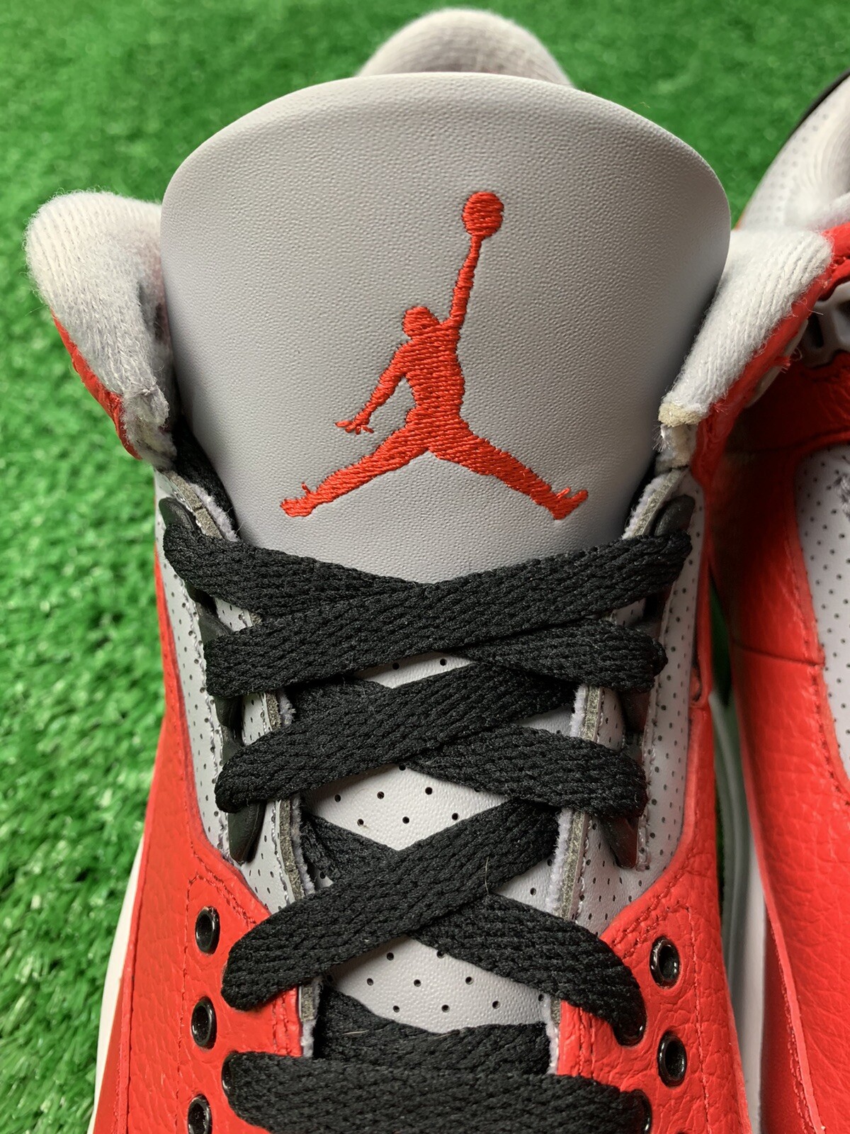 Nike Air Jordan 3 Red Cement Mens 9.5 Basketball Shoes Retro 2019 Red