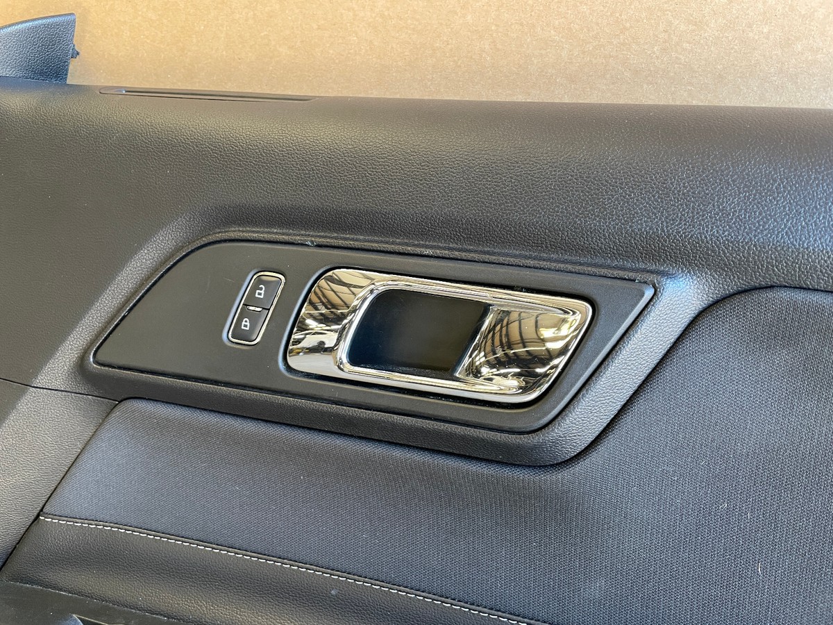 15 16 17 Ford Mustang Front Right Passenger Interior Door Panel