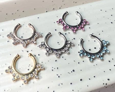 1pc Non-Piercing Snowflake Gem Septum Hanger Clip-On Fake Nose Ring Body Jewelry