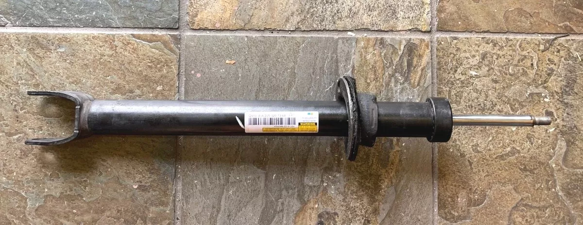 2015-2020 MERCEDES C300 SHOCK ABSORBER STRUT 2053207368 