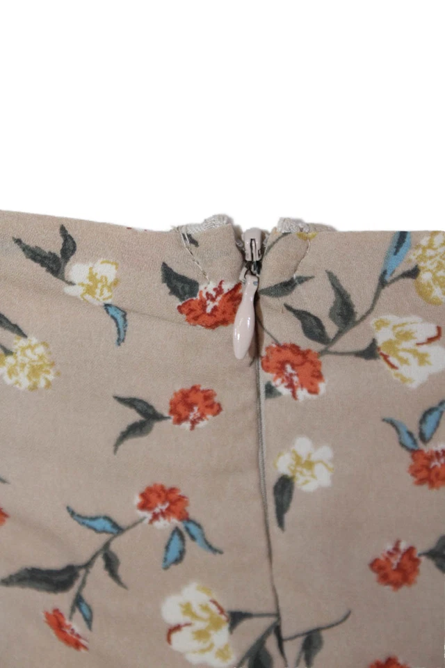 J.O.A. Vestido para mujer con detalle fruncido estampado floral y tirantes con volantes beige talla L Foto 4 de 4