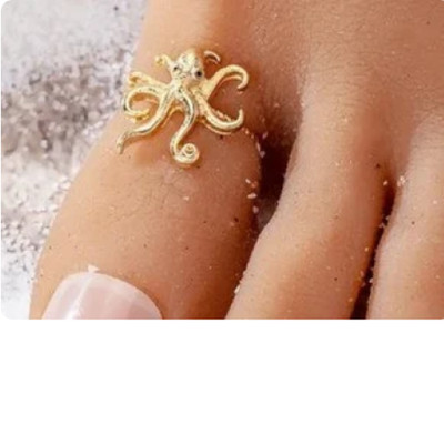 Gold octopus toe ring