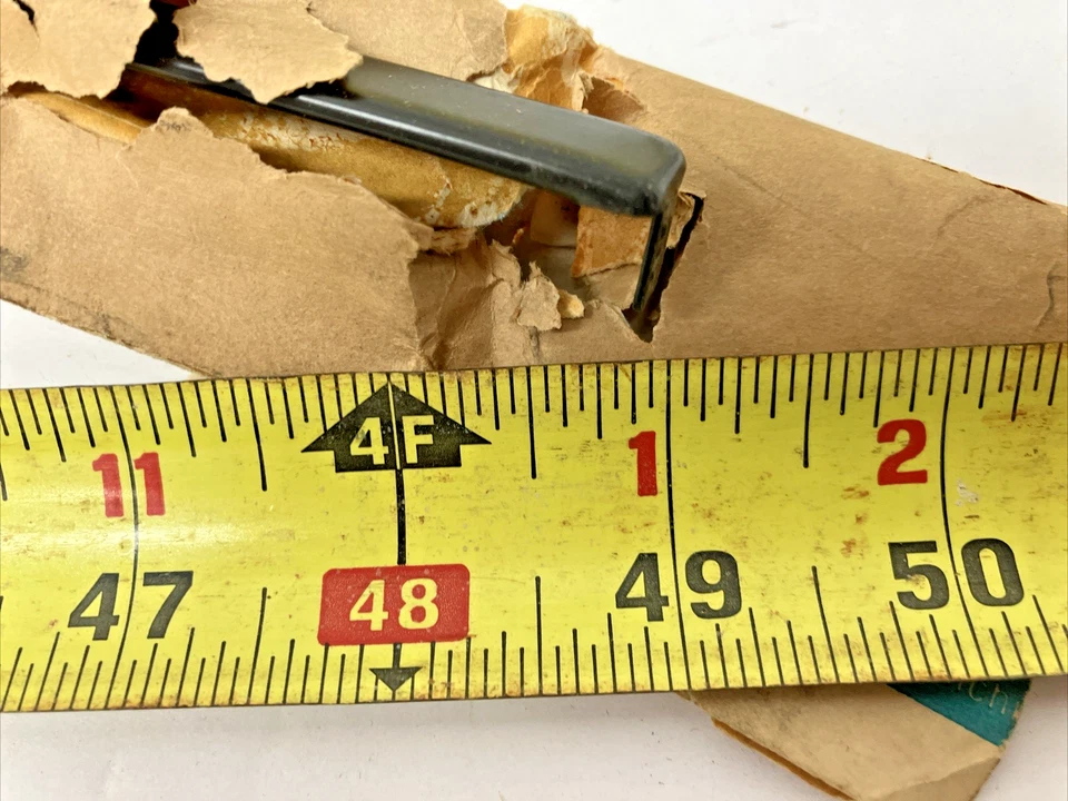 全新 原始设备制造商 通用 LH 车顶滴轨 头皮 3063113 1977 - 1980 雪佛兰 Monza (Bin94) — 第 3/4 张图片