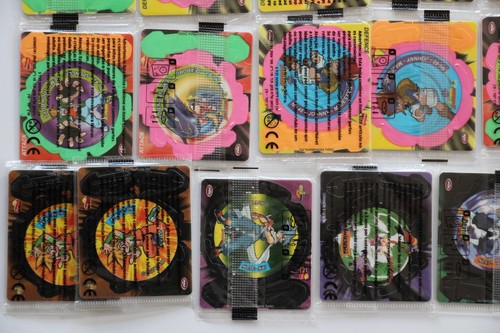 MATUTANO BEYBLADE SPINNERS TAZOS LOTE 34 PRECINTADOS - Picture 4 of 10