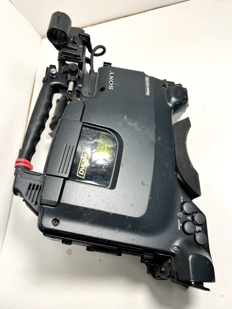 SONY DSR-400 DVCAM Digital Camcorder Power HAD EX with SONY DSR-400 DVCAM Digital Camcorder Power HAD EX with