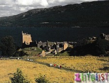 Urquhart Castle & Loch Ness, Invernes-shire -  Scotland postcard