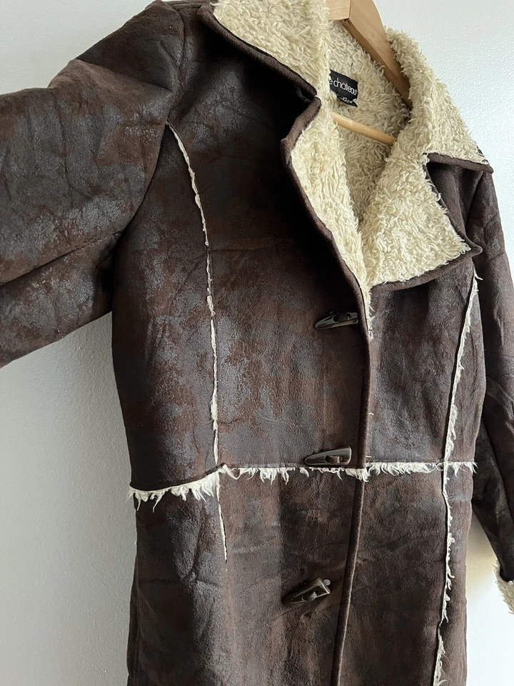 Abrigo Y2K Le Chateau Penny Lane imitación cuero piel talla L marrón oscuro longitud media Foto 4 de 4