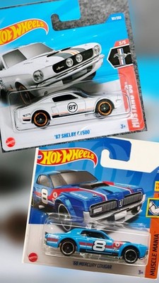 2 x HOT WHEELS-- Hot Wheels - '67 Shelby GT500 - Hot Wheels  68 Mercury Cougar