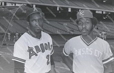 H522 Bobby Bonds Angels - Lenny Randle Royals 8x10 11x14 16x20 Photo