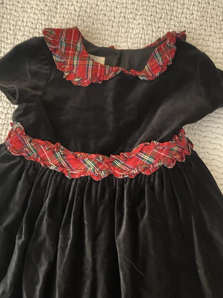 VESTIDO NIÑA LAURA ASHLEY LONDRES TALLA 6X TERCIOPELO NEGRO CON RIBETE A CUADROS ROJOS  Foto 3 de 4