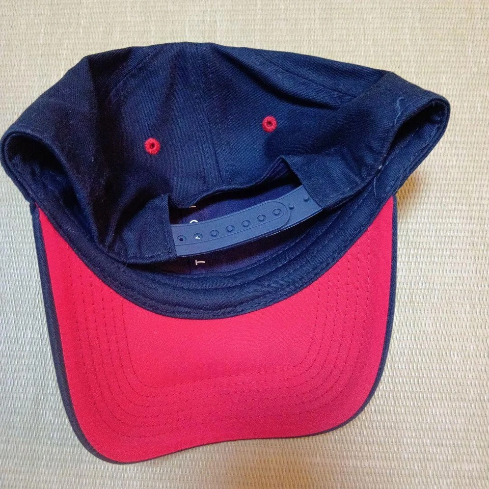 Scuderia Toro Rosso F1 Cap Navy Red Embroidered Logo New Vintage Style - Image 3 of 4