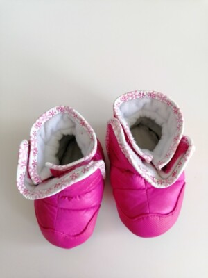 baby booties 0-6 months, Stride Rite, Soft leather, pink , cosy and warm