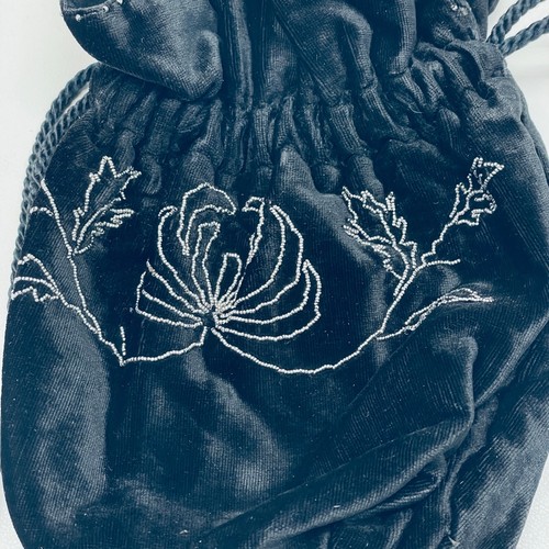 Antique Victorian Drawstring Beaded Velvet Purse - Picture 4 of 13