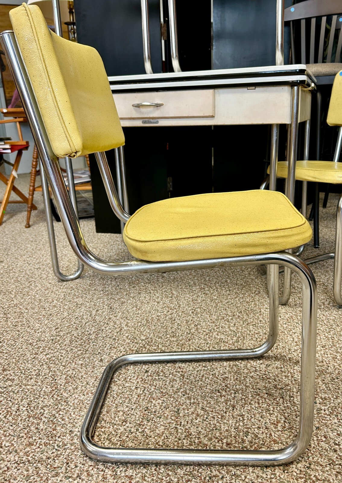 Retro Sellers Set Circa 1950s Extendable Kitchen Table w 4 Yellow Chairs eBay