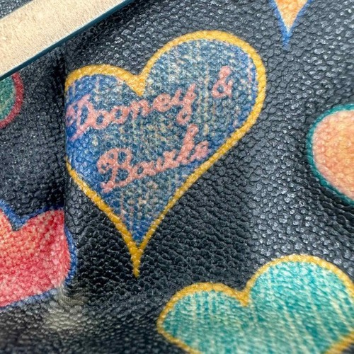 Borsa a tracolla Hobo vintage Y2K DOONEY & BOURKE cuore caramelle rigide K276842 - Foto 2 di 11
