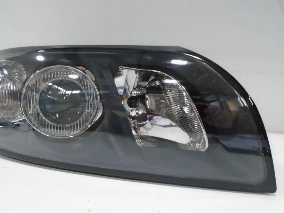 TYC RIGHT FRONT HEADLIGHT FITS VOLVO S40 2003-2007  - Image 3 of 4