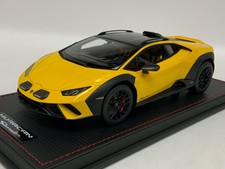 MR Models Lamborghini Huracan Sterrato 2022 Con Vetrina With Showcase 1:18 LAMBO057C