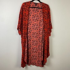 Torrid Long Kimono Size 3X / 4X Red Floral Short Sleeve Open Front