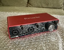 Focusrite Scarlett 2i2 3rd gen 3.Generation U...