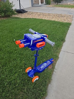NERF Elite 3-Wheel Blaster Scooter with Dual Trigger (NF-SCOOT-S2)