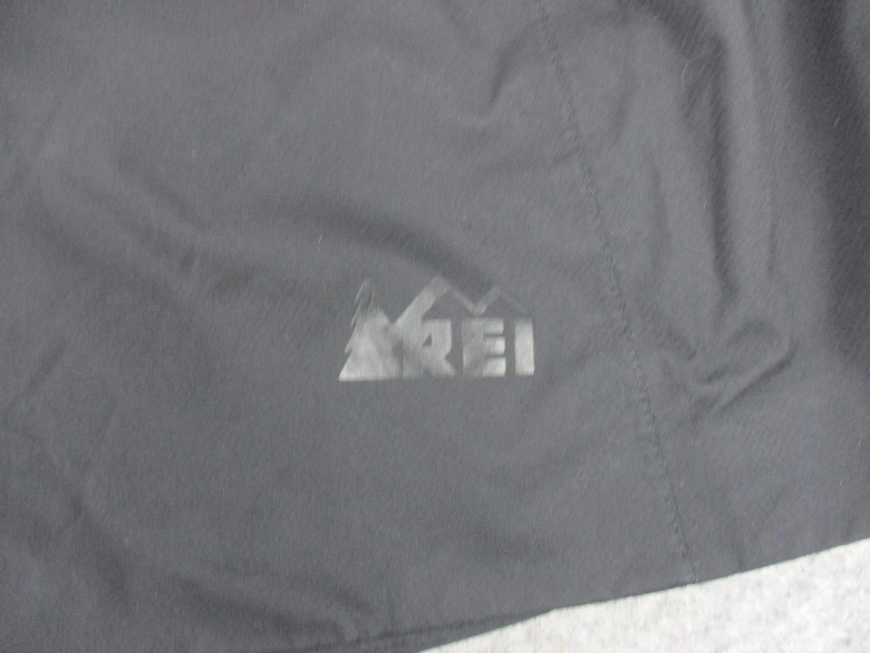 Jaqueta de chuva REI feminina média preta com capuz impermeável nylon trincheira com cinto concha - Imagem 3 de 4