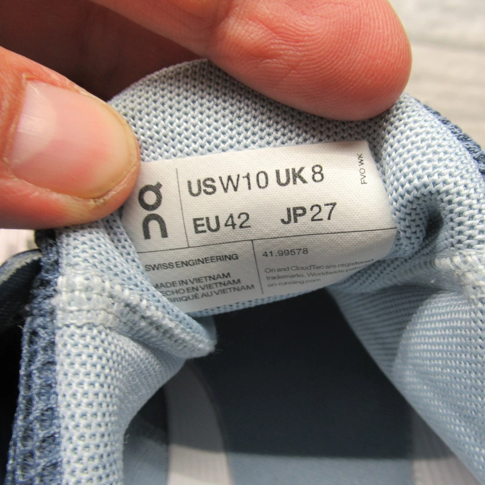 Zapatos para mujer On 10 azul claro para correr Cloudswift 3 acolchados para correr atléticos Foto 4 de 4