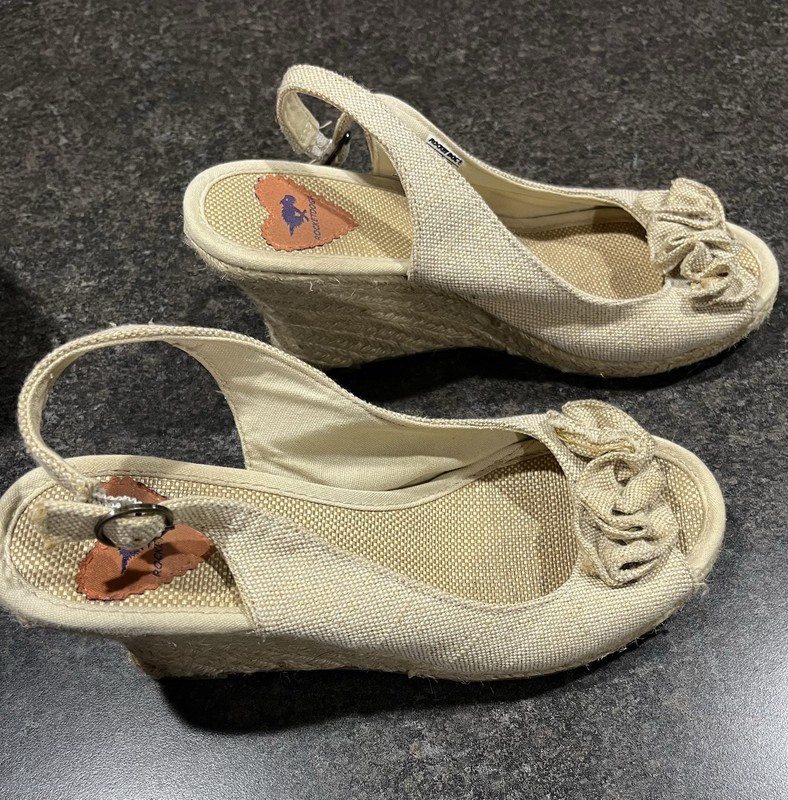 GUC Rocket Dog Espadrille Wedges Size 8.5