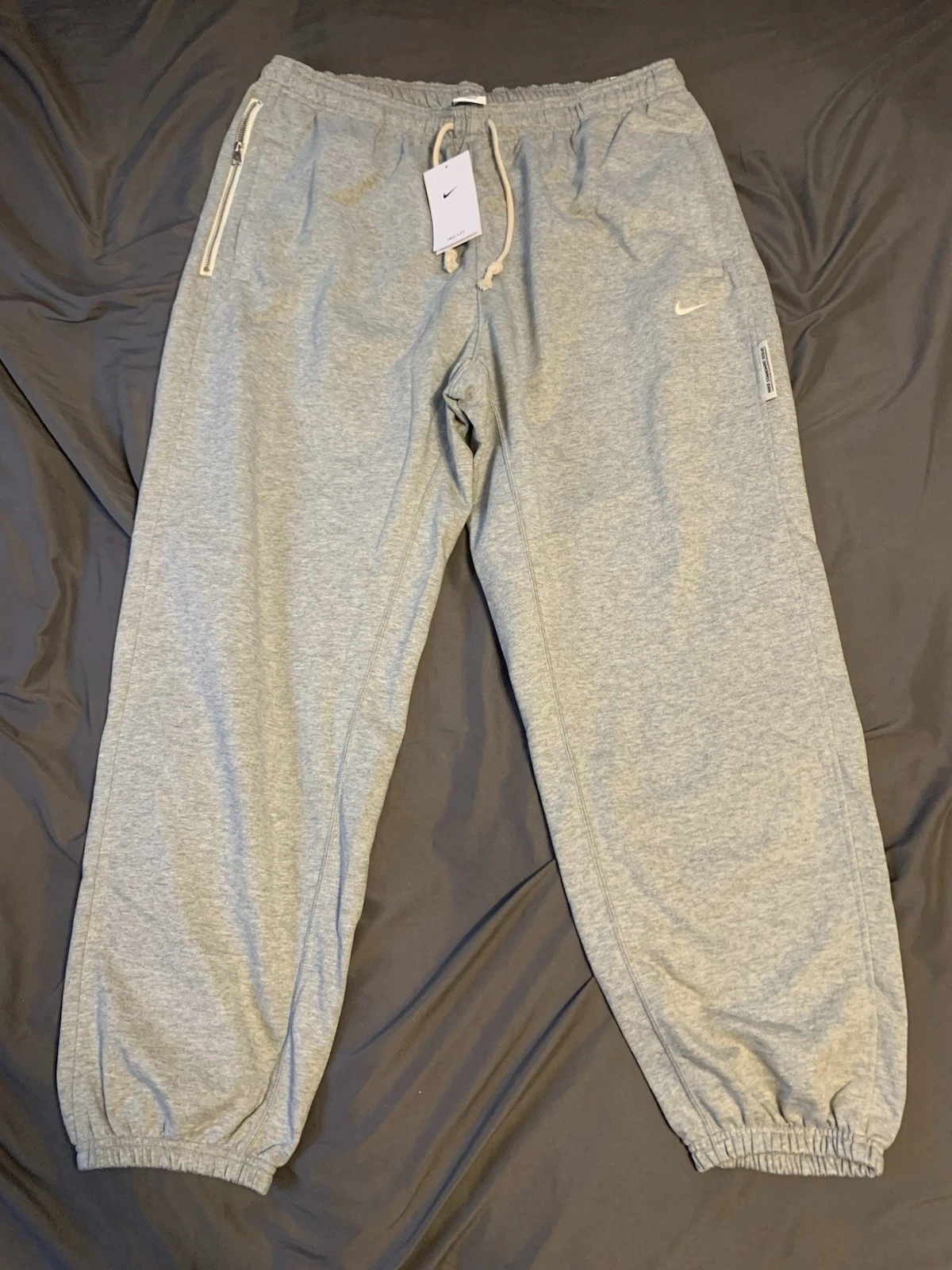 NWT Nike Standard Issue Dry-Fit Basketball Pants Gray CK6365 063 Size XL New