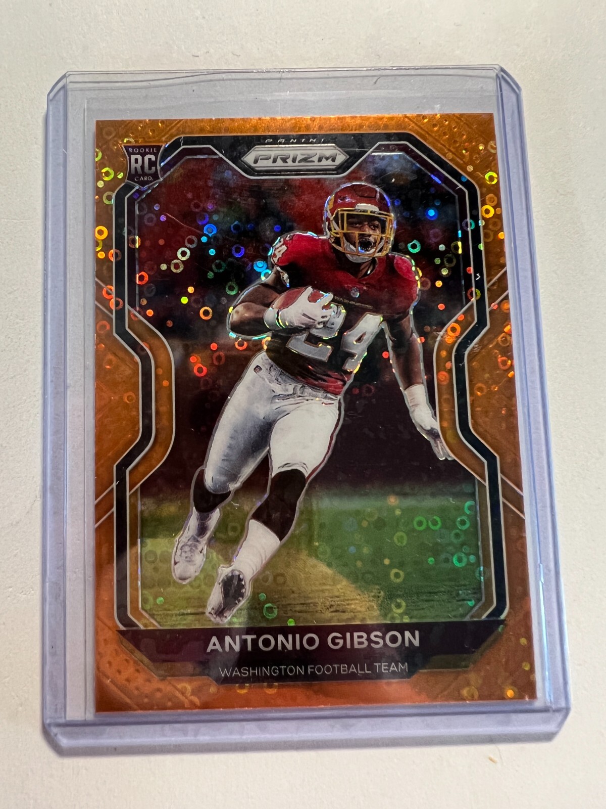 K5,942 - 2020 Panini Prizm Prizms Orange Disco #384 Antonio Gibson