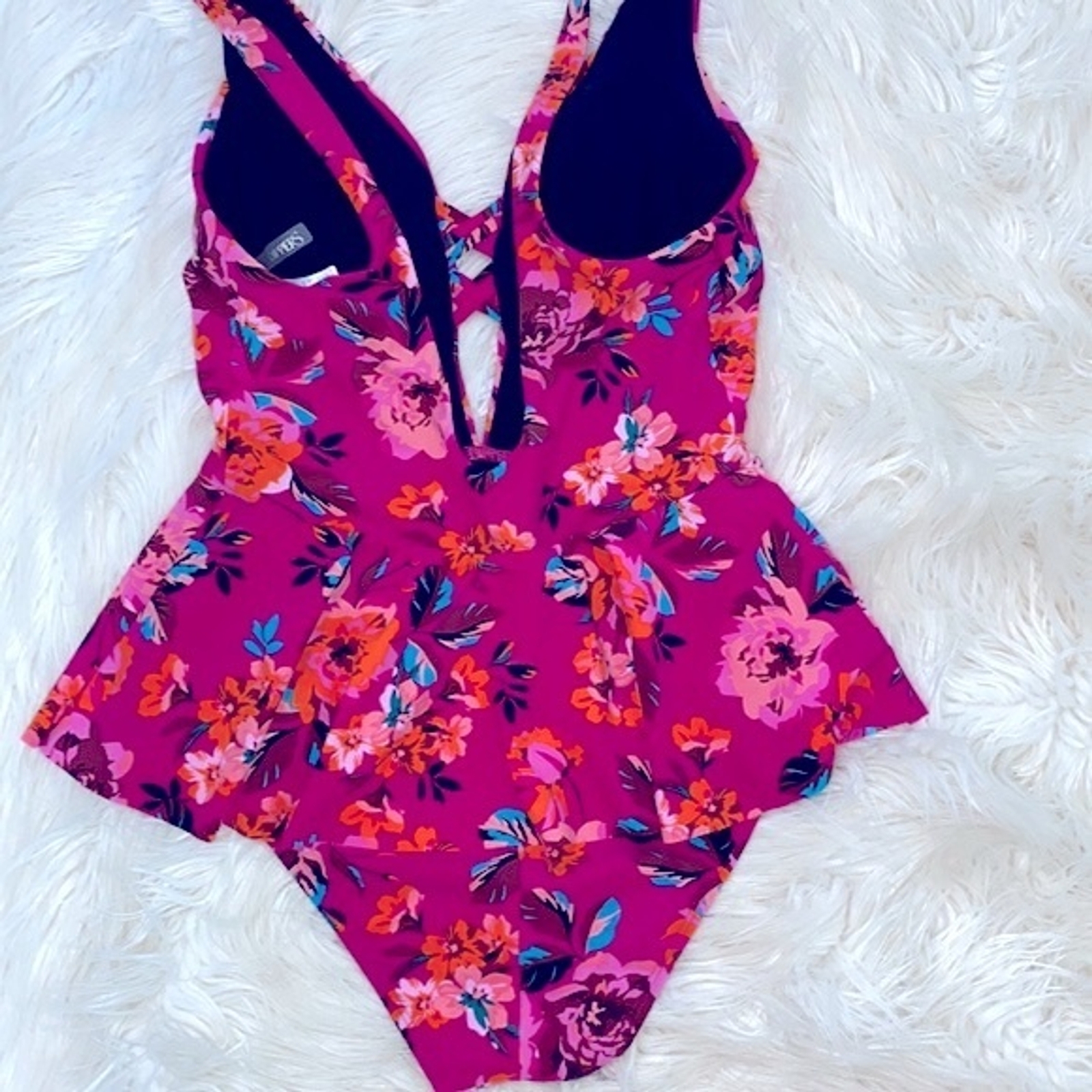 Skinny Dippers floral one piece swimsuit size large Gem