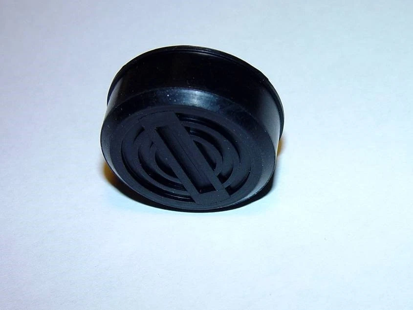 Norton Commando Mk III 1975-77, 1975-76 Triumph T160 OEM, cubierta de interruptor de encendido Foto 4 de 4