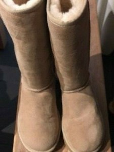 ugg mid boots