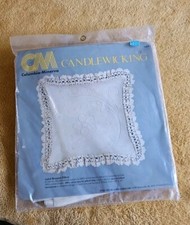 Columbia Minerva Spiral Bouquet Pillow Kit Candlewicking Embroidery 7499 New
