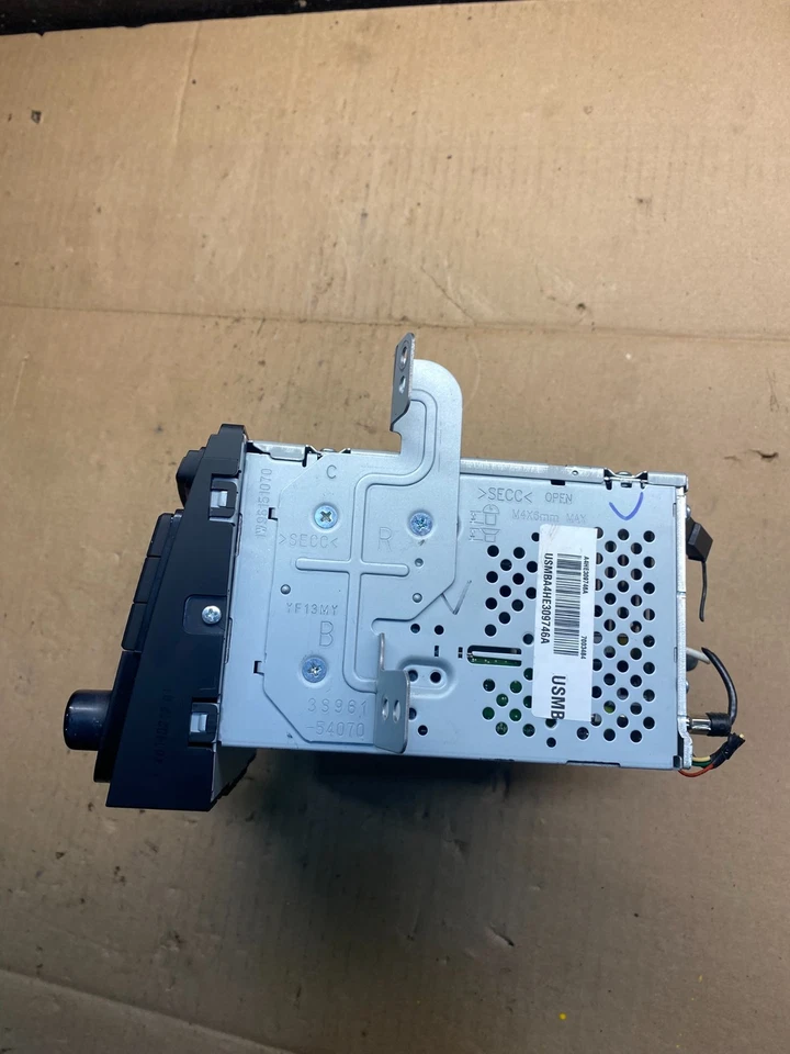 2012 to 2014 Hyundai Sonata Radio CD Player Screen Display Oem U1807 DG - Image 2 of 4