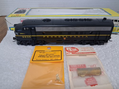 PENNSYLVANIA RR ATLAS FP-7 #9835 - 5 TIMBRE BOCINA Y TANQUE DE AGUA INCLUIDOS - VENTA | Condition: Used