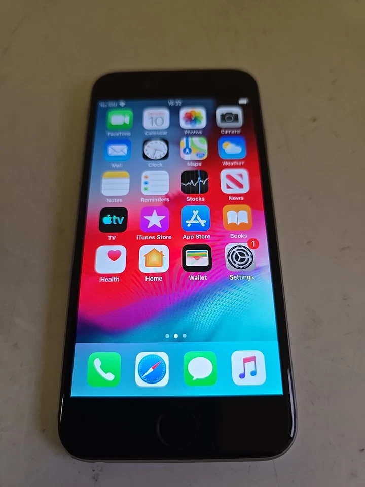 Apple iPhone 6 (Unlocked) A1586.  64gb in Space Grey.  -  Read       (DK731 - Image 2 of 4