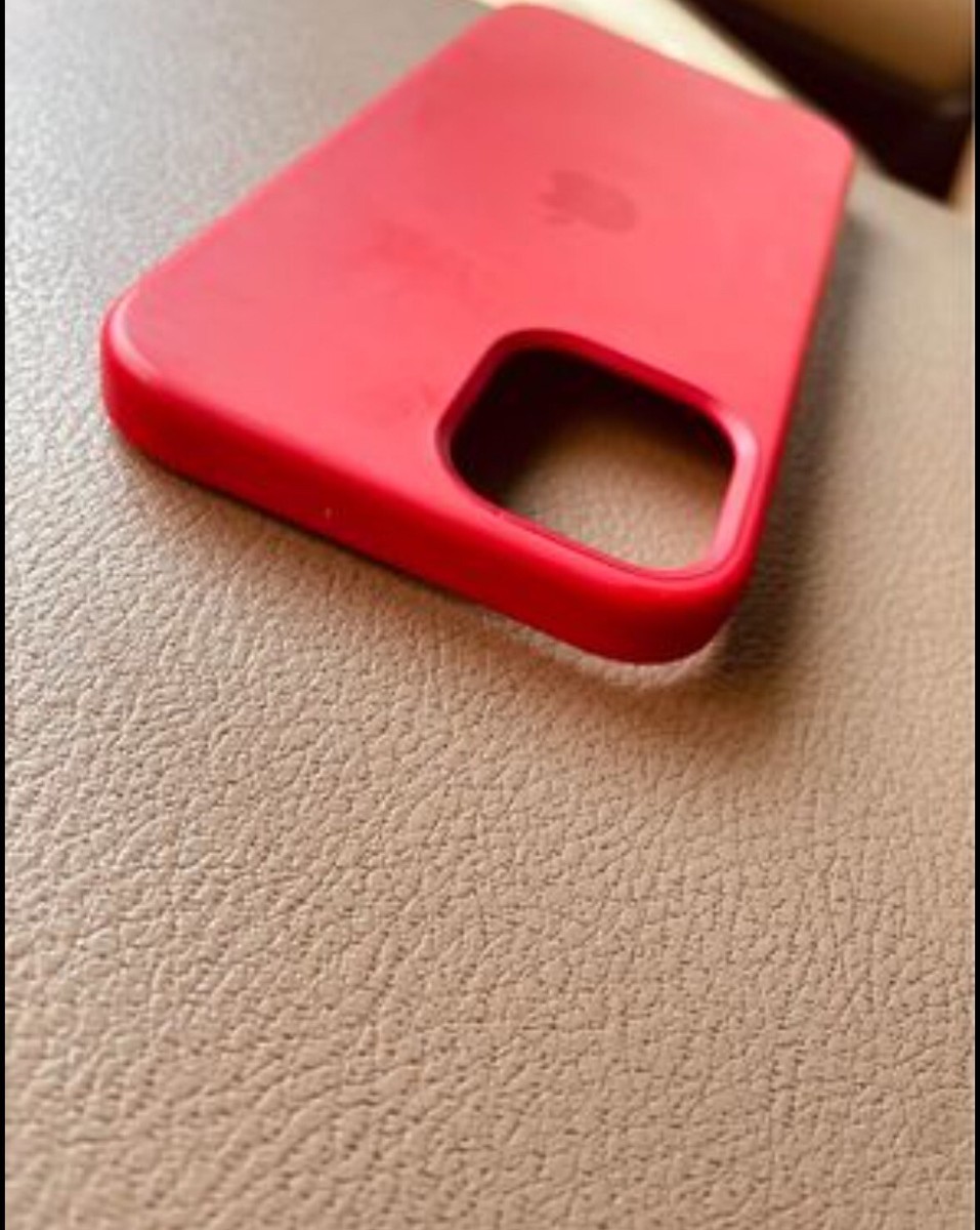 Apple Silicone Case with MagSafe for iPhone 12/12 Pro - Red for