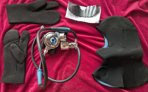 Systems Sub-Aquatic Sub X Mouthpiece Scuba Diving UNTESTED 013665, Hood, Gloves