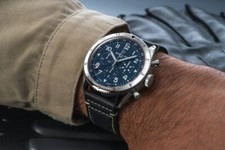 Breitling Super AVI AB04452A1L1X1