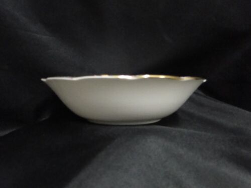 Royal Albert Petit Point, Floral Embroidery: Cereal Bowl (s), 6 1/4" x 1 3/4" - Picture 2 of 7