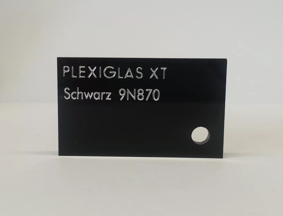 Plexiglass XT Noir 10 mm