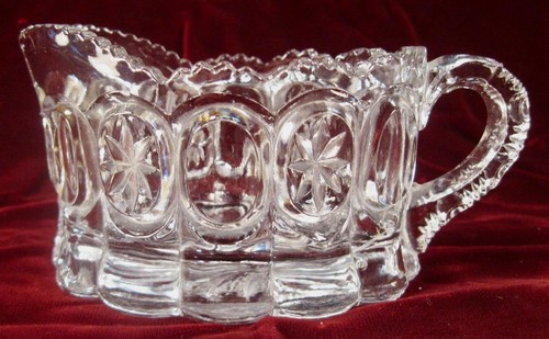 Stelle Ovali Trasparente Vetro Pressato Creamer Vintage Bordo Seghettato Smerlato AIUTO (O) - Foto 1 di 8
