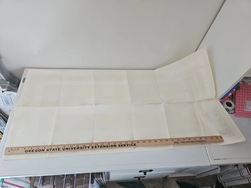 DÖHLER Crafts Ivory Damask 40" x 17" Table Runner for Cross Stitch BEAUTIFUL! - Image 4 of 4