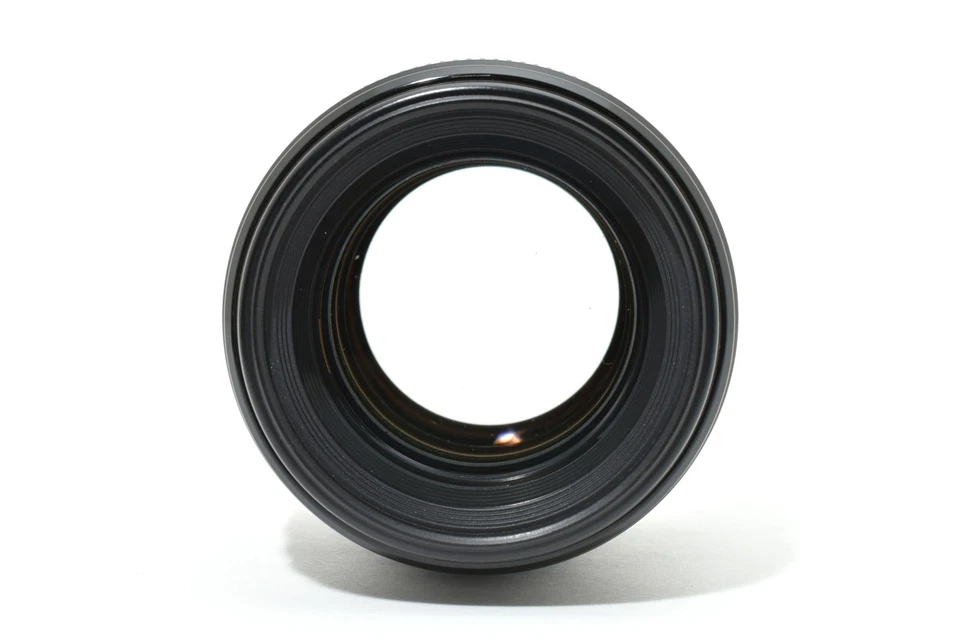  Canon EF 85mm f/1.8 USM Portrait Lens for EF Mount Frm Japan [Exc+++] #2650565A - Image 3 of 4