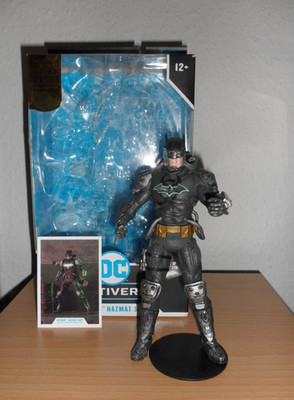McFarlane DC Multiverse Batman Hazmat Suit Light Up Symbol Gold Label 18cm