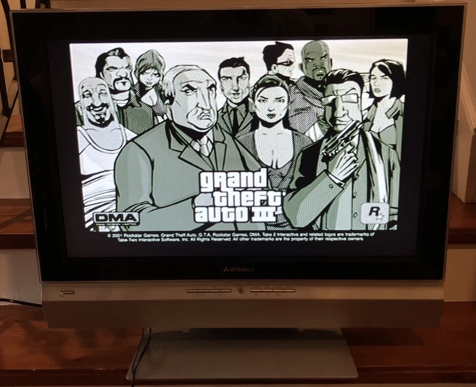 Vintage Mitsubishi 30” LCD Flat Panel TV 4:3 Retro Gaming Silver Y2k 2004 - Image 2 of 4