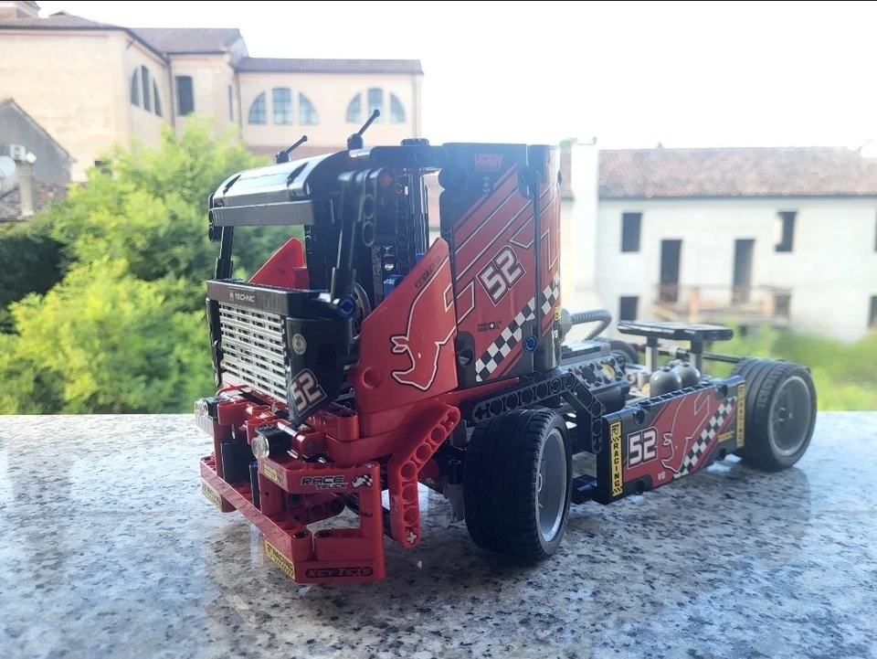 LEGO Technic 42041 Race Truck, foto 2 di 5