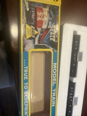 Model Train True to Blueprint - N Scale 2 Piece Set - 4420 & 4424